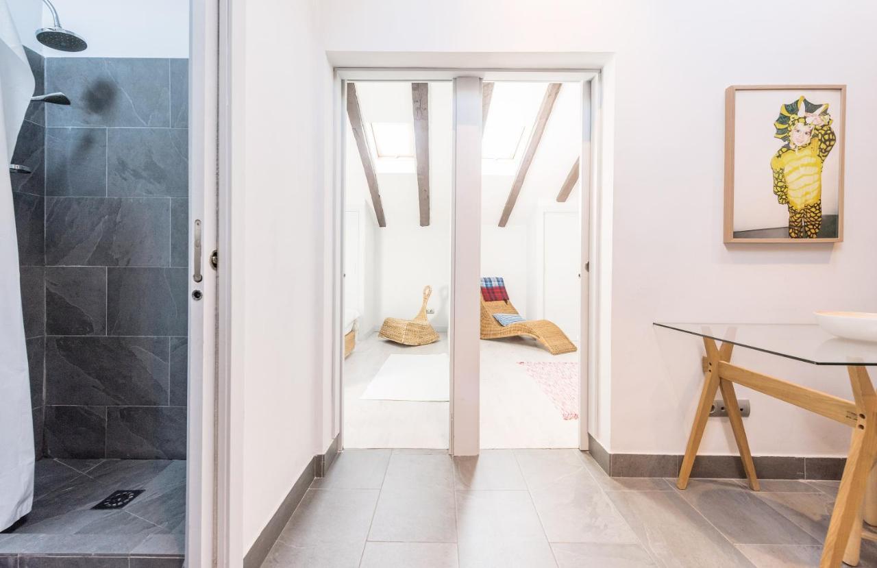 Bohemian 2Bedroom Attic In Lavapies Madrid Exterior photo